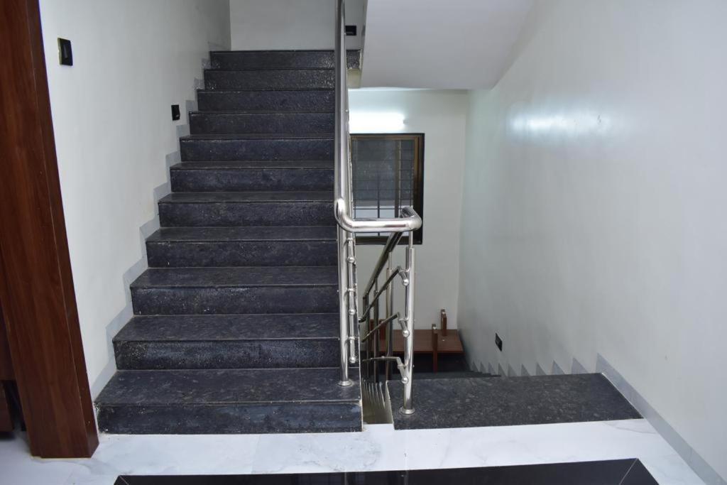 Hotel Sai Sandesh Shirdi Buitenkant foto