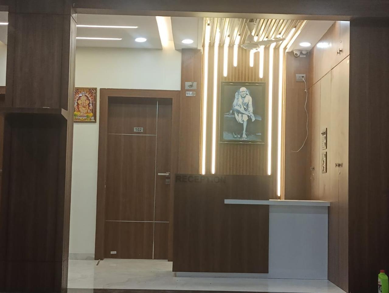 Hotel Sai Sandesh Shirdi Buitenkant foto