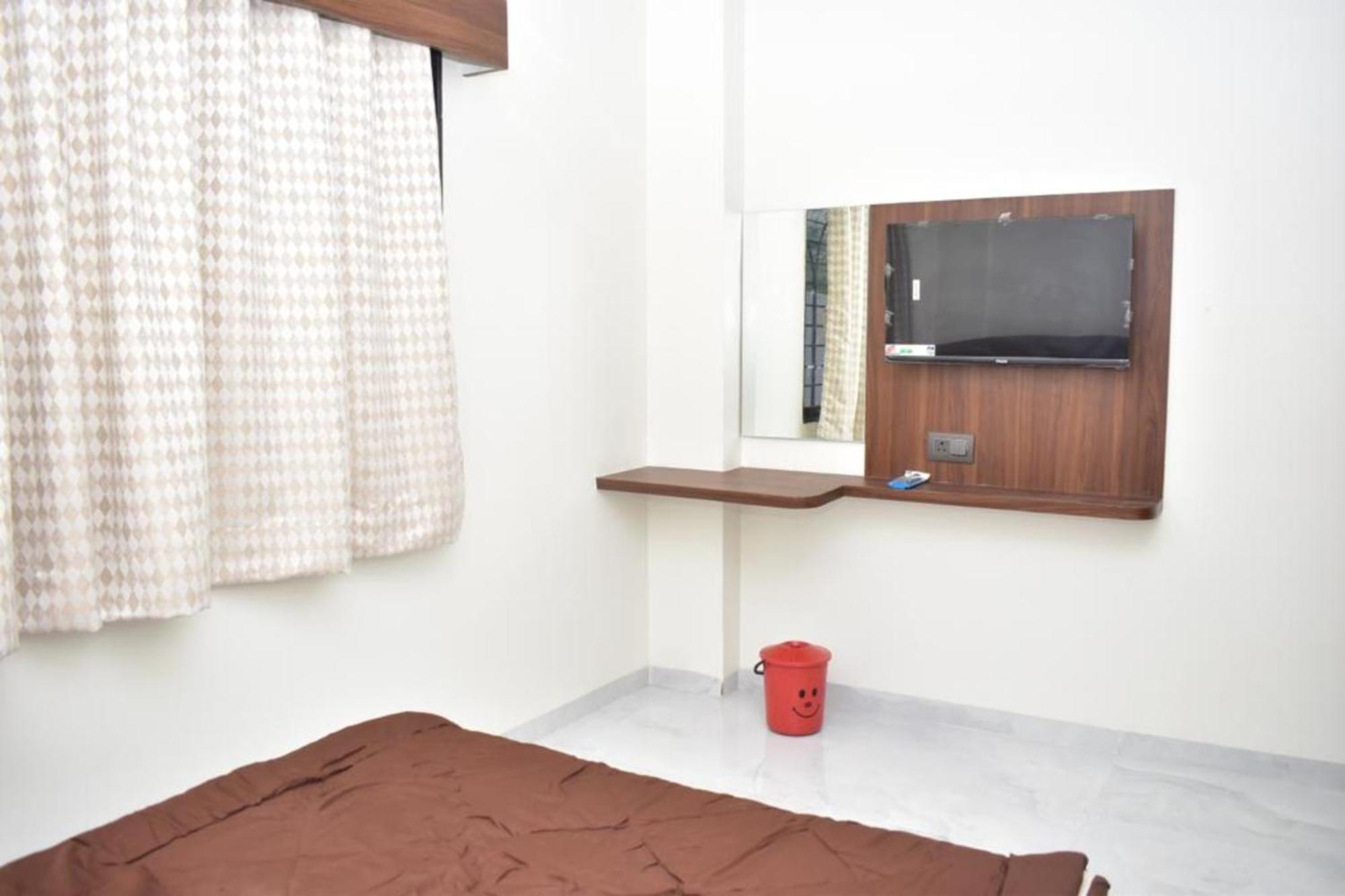 Hotel Sai Sandesh Shirdi Buitenkant foto